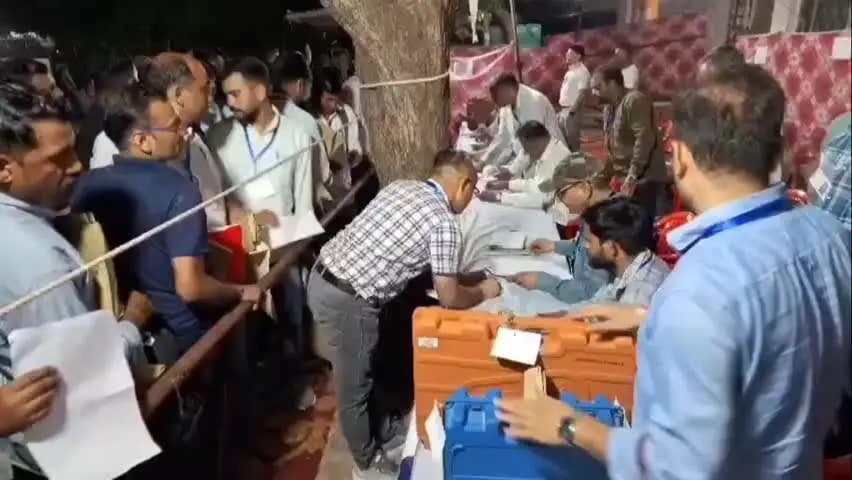 बूंदी: बूंदी नगर परिषद क्षेत्र में मतदान शांतिपूर्ण संपन्न, कड़ी सुरक्षा के बीच महाविद्यालय स्ट्रांग रूम में रखी गई ईवीएम