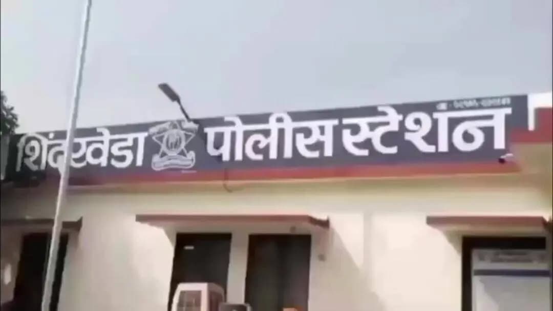 धुळे: शिंदखेडा: गोवंशी कत्तलीसाठी नेतांना एकास अटक कारसह २.६० लाखांचा मुद्देमाल जप्त