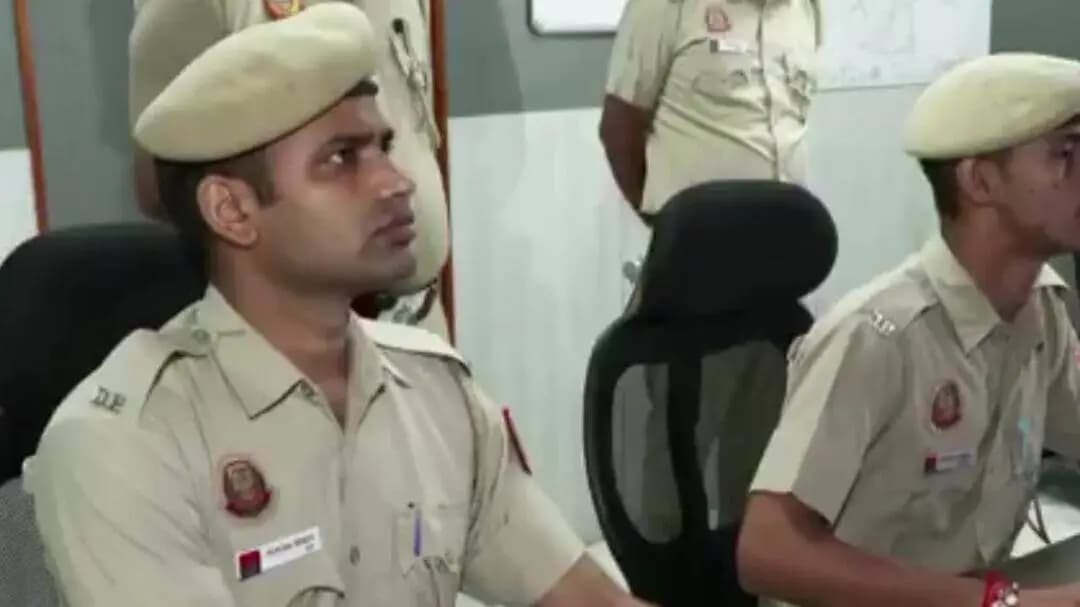 तुगलक रोड इलाके में लगभग 500 CCTV कैमरे लगाए गए, वीडियो दिल्ली पुलिस कंट्रोल रूम से