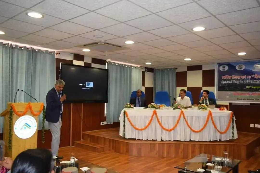 कुल्लू: कुल्लू में 13वां हिमालयी लोकप्रिय व्याख्यान आयोजित, मिशन LiFE की शपथ भी दिलाई गई