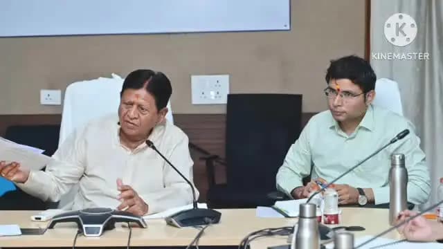 నిజామాబాద్ సౌత్: నీటి వనరులు వృధా కాకుండా నిరంతర పర్యవేక్షణ కొనసాగించాలి:అధికారులతో సమీక్షలో ప్రభుత్వ సలహాదారు పి.సుదర్శన్ రెడ్డి