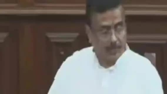 ডেবরা: পশ্চিম মেদিনীপুর জেলার শালবনির জমি দুর্নীতি মামলায় গ্রেফতার হওয়া সুমিত রায়কে প্রতিদ্ধ তোলাবাজ বললেন মুখ্যমন্ত্রী শুভে