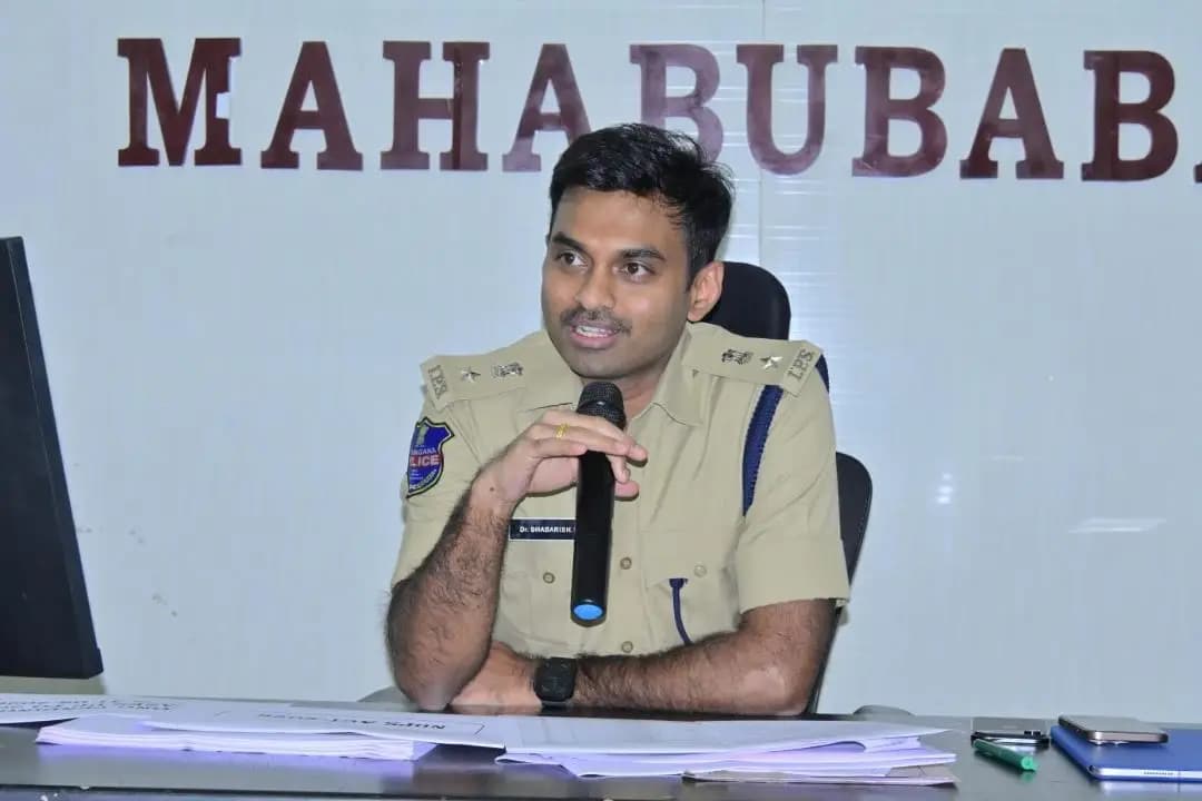 మహబూబాబాద్: గణేష్ ఉత్సవాల భద్రతపై ఎస్పీ శబరీష్ కీలక ఆదేశాలు