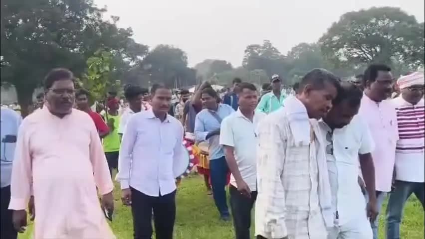 खलारी: सुकुरहुटू में तीन दिवसीय भव्य फुटबॉल टूर्नामेंट का समापन