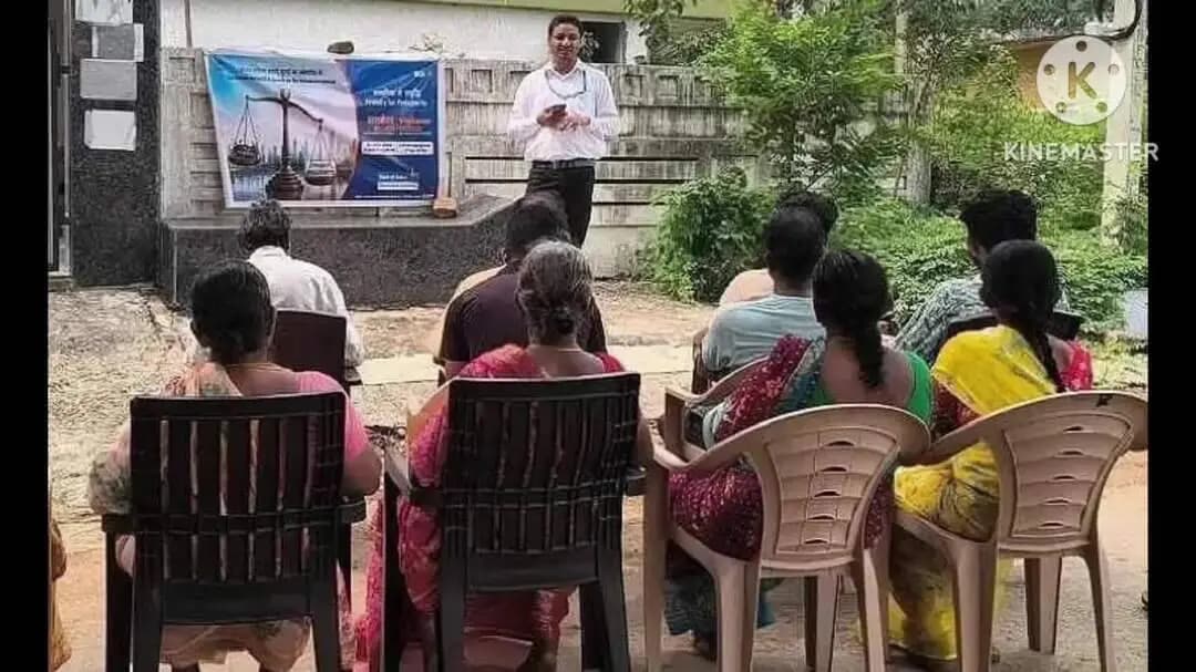 ములుగు: మాధవరావు పల్లి లో సైబర్ మోసాల పై ప్రజలకు అవగాహన కార్యక్రమం