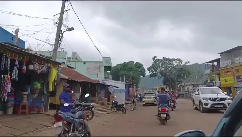ଲକ୍ଷ୍ମୀପୁର: ଲକ୍ଷ୍ମୀପୁର ନିର୍ବାଚନ ମଣ୍ଡଳୀ ଅନ୍ତର୍ଗତ ବନ୍ଧୁ ଗାଁ ବ୍ଲକ ଅଧିନସ୍ଥ ନୀଳାବାଡ଼ି ଏସ ଏସ ଡି ବାଳିକା ଆବାସ ବିଦ୍ୟାଳୟର ସପ୍ତମ ଶ୍ରେଣୀ ଛାତ୍ରୀ