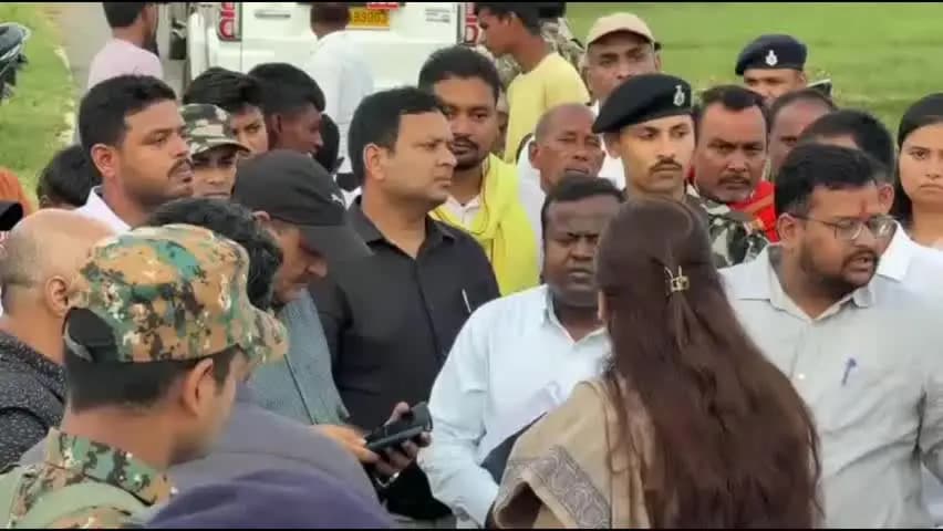 गोह: गोह में जलजमाव से बिगड़े हालात का DM ने लिया जायजा, अधिकारियों को दिए सख्त निर्देश