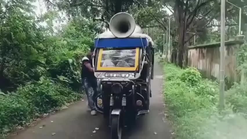 পাঁশকুড়া: পাঁশকুড়া কংসাবতী নদীতে কুমির দেখা যাওয়া বনদপ্তর থেকে মাইক প্রচার এলাকাবাসীদের সতর্ক করল
