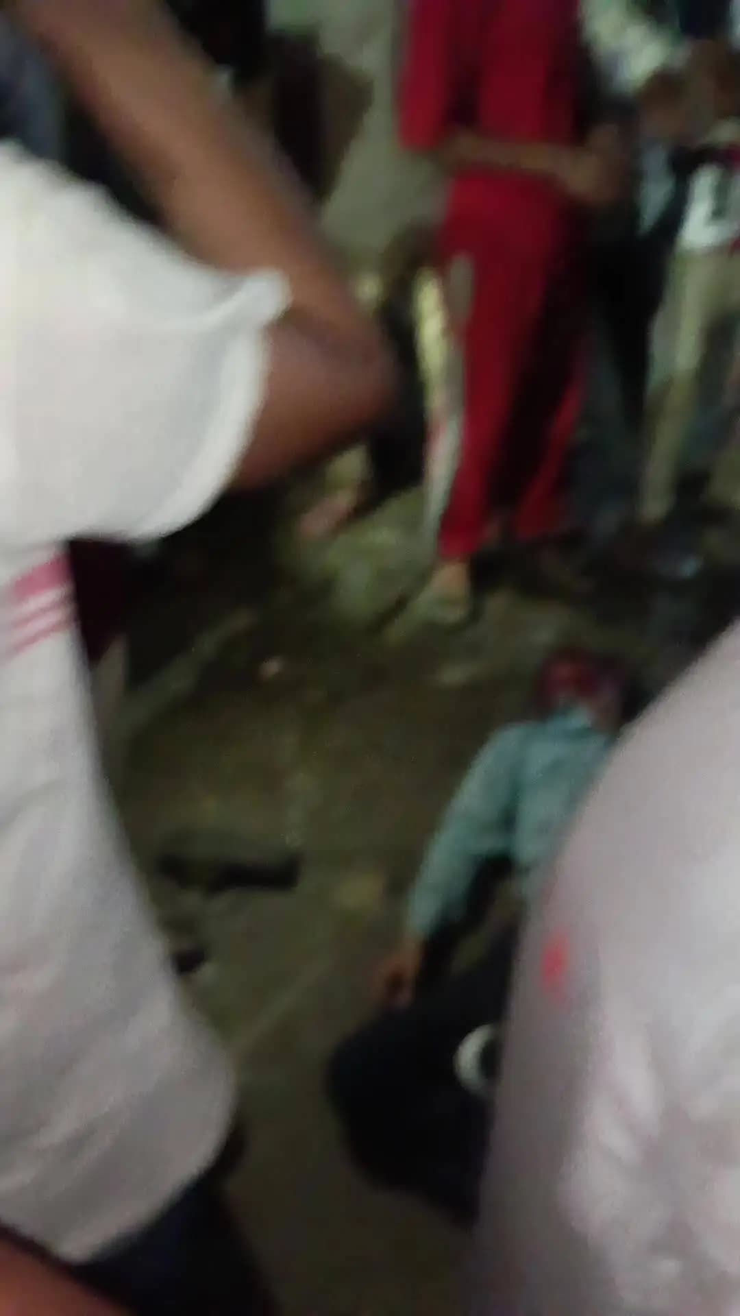 सहसवान केदिल्ली रोड भयानक बाइक हादसा बाइक सवार गंभीर रूप से घायल यह घटना मंडी समिति की है