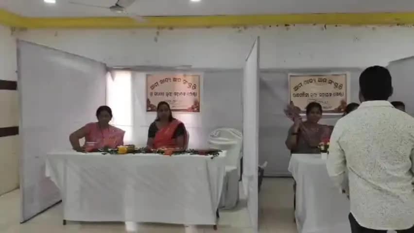 ରାୟଗଡା: ସ୍ଥାନୀୟ ଟାଉନହଲ ପରିସରରେ “ଆମ ଖାଦ୍ୟ ଆମ ସଂସ୍କୃତି –ଖାଦ୍ୟ ମହୋତ୍ସବ” ଅନୁଷ୍ଠିତ