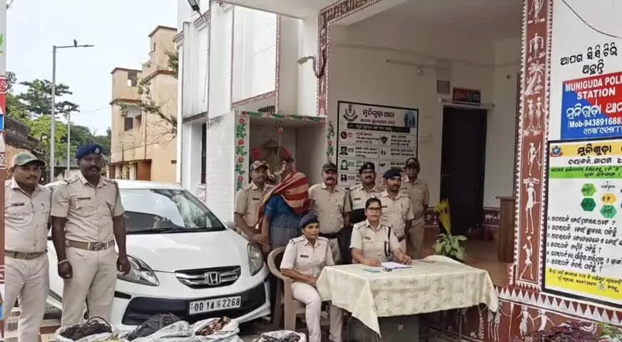 ରାୟଗଡା: ମୁନିଗୁଡ଼ା ପୋଲିସ ଦ୍ୱାରା ୨୯୯.୮୨୦ କିଲୋଗ୍ରାମ ତମ୍ବା ତାର ଜବତ, ଜଣେ ଗିରଫ କୋର୍ଟ ଚାଲାଣ