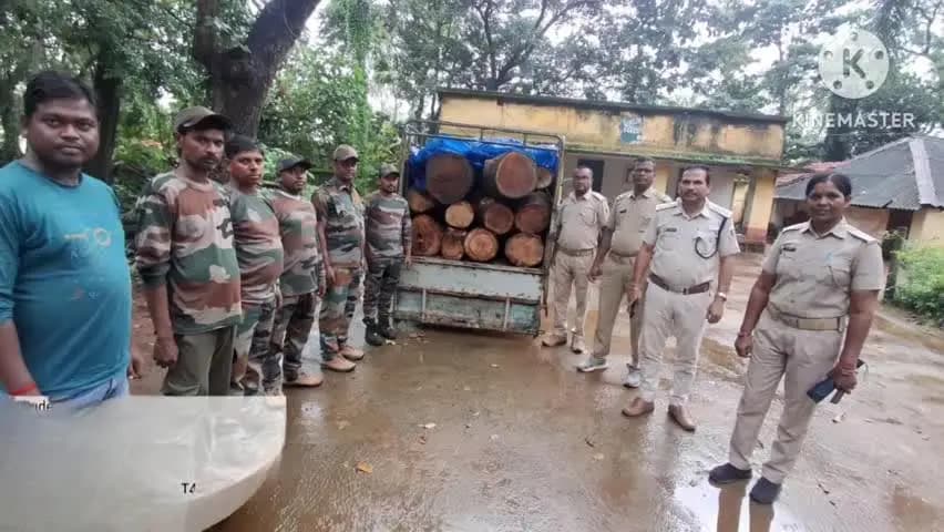 ବଡସାହି: ମଗୁଶୁରିଆ ଠାରେ ଚଢାଉକରି ଚୋରା କାଠବୋଝେଇ ପିକଅପ ଭ୍ୟାନ ଜବତ ସମେତ ଚାଳକକୁ ଗିରଫକଲା ବେତନଟୀ ବନବିଭାଗ