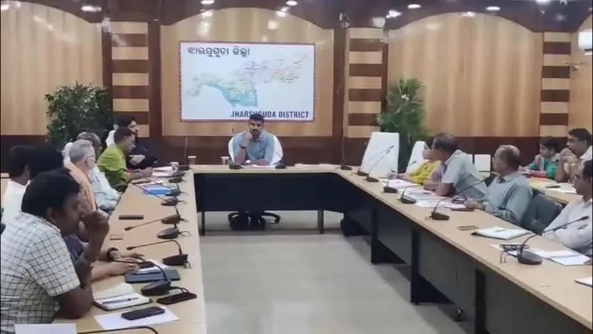 ଝାରସୁଗୁଡା: ଝାରସୁଗୁଡା ଜିଲ୍ଲା ଖଣି ବନ୍ଦ ପରାମର୍ଶଦାତା କମିଟି ବୈଠକ, ଖଣି ପ୍ରଭାବିତ ଅଞ୍ଚଳର ସ୍ଥାୟୀ ବିକାଶ ଓ ଜୀବିକା ଉପରେ ଜିଲ୍ଲା ପ୍ରଶାସନର ଗୁରୁତ୍ୱ