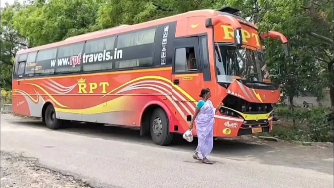 ஆலத்தூர்: ஆம்னி பேருந்தில் பயணி நகை, பணம் மாயம்: காவல் நிலையத்தில் 4 மணி நேரம் பயணிகள் தவிப்பு!