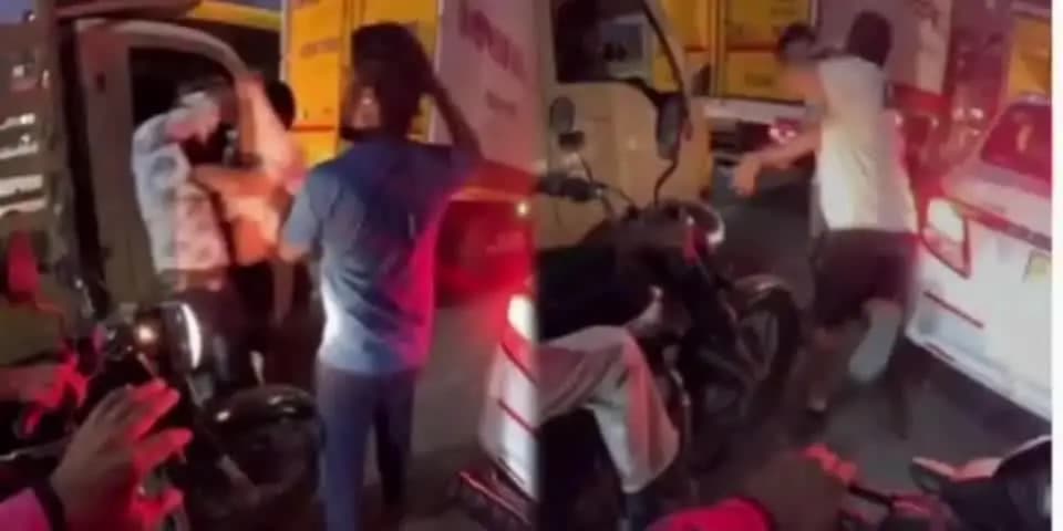 ಬೆಂಗಳೂರು ಉತ್ತರ: ನಗರದಲ್ಲಿ ಹಾರ್ನ್ ಹೊಡೆದಿದ್ದಕ್ಕೆ ಕ್ಯಾಬ್ ಚಾಲಕನ ಮೇಲೆ ಹಲ್ಲೆ ; ಯುವಕರ ಮಾರಾಮಾರಿ ವಿಡಿಯೋ ವೈರಲ್