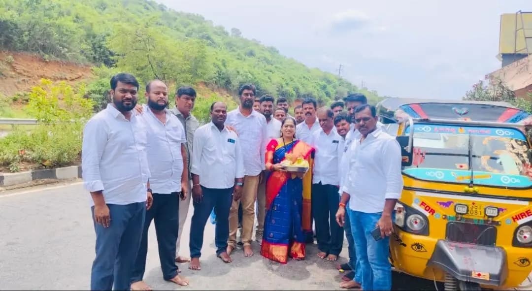 గంగాధర నెల్లూరు: ఎంపీ మిథున్ రెడ్డి జన్మదిన వేడుకలు: గంగాధర నెల్లూరులో ఘనంగా నిర్వహించిన పార్టీ శ్రేణులు