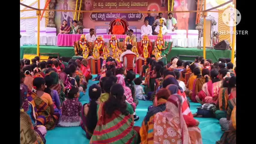 ಸಿಂದಗಿ: ಪಟ್ಟಣದಲ್ಲಿ ಯಡಿಯೂರು ಸಿದ್ದಲಿಂಗೇಶ್ವರ ಪುರಾಣ ಕಾರ್ಯಕ್ರಮಕ್ಕೆ ಚಾಲನೆ ನೀಡಿದ ಶಾಸಕ ಅಶೋಕ ಮನಗೊಳಿ