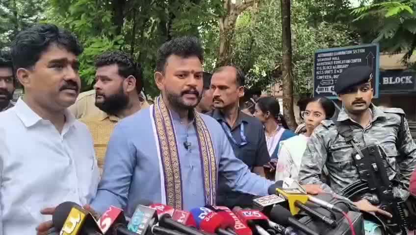 శ్రీకాకుళం: పర్యావరణహితమైన మట్టి వినాయకులను అందరం పూజిద్దాం: కేంద్రమంత్రి కింజరాపు రామ్మోహన్ నాయుడు