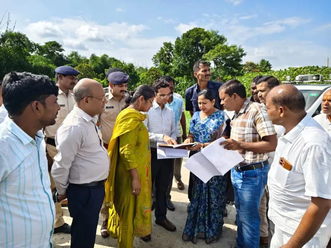 पिपराही: शिवहर में पिपराही में नए डिग्री कॉलेज की जमीन का निरीक्षण