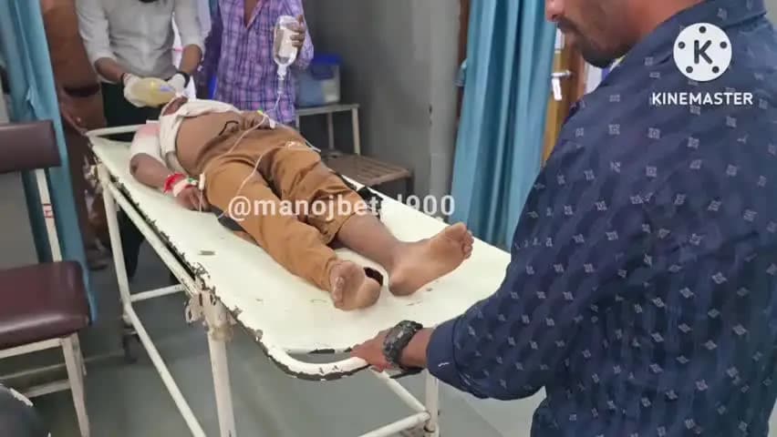 बैतूल नगर: गुदगांव के पास तेज रफ्तार बाइक सवार युवक पुलिया में जा गिरा, गंभीर घायल, जिला अस्पताल में भर्ती