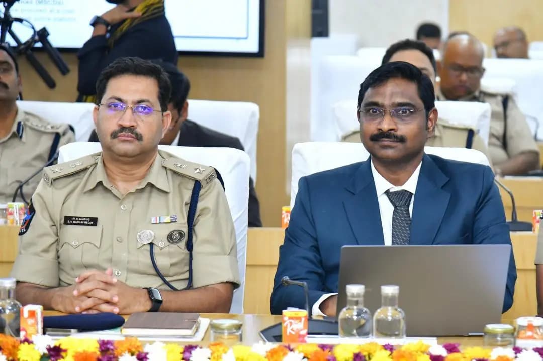 పార్వతీపురం: అమరావతి కలెక్టర్ల సదస్సులో పాల్గొన్న పార్వతీపురం మన్యం జిల్లా కలెక్టర్, ఎస్పీ