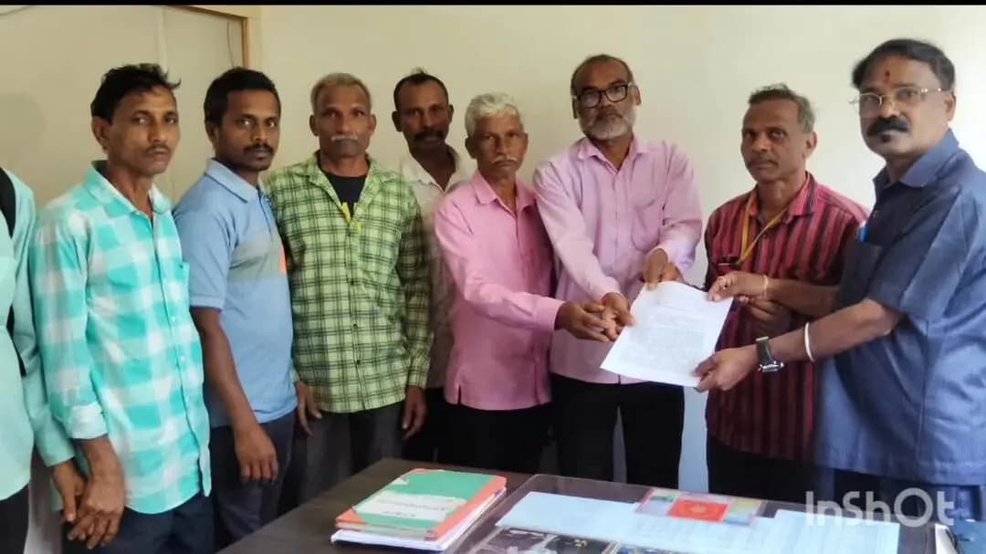 ಸೂಪಾ: ಸ್ಥಳೀಯರಿಗೆ ಅರಣ್ಯ ವೀಕ್ಷಕ ಹುದ್ದೆ ನೀಡುವಂತೆ ಆಗ್ರಹಿಸಿ ಕುಣಬಿ ಸಮಾಜದಿಂದ ಮನವಿ ಸಲ್ಲಿಕೆ