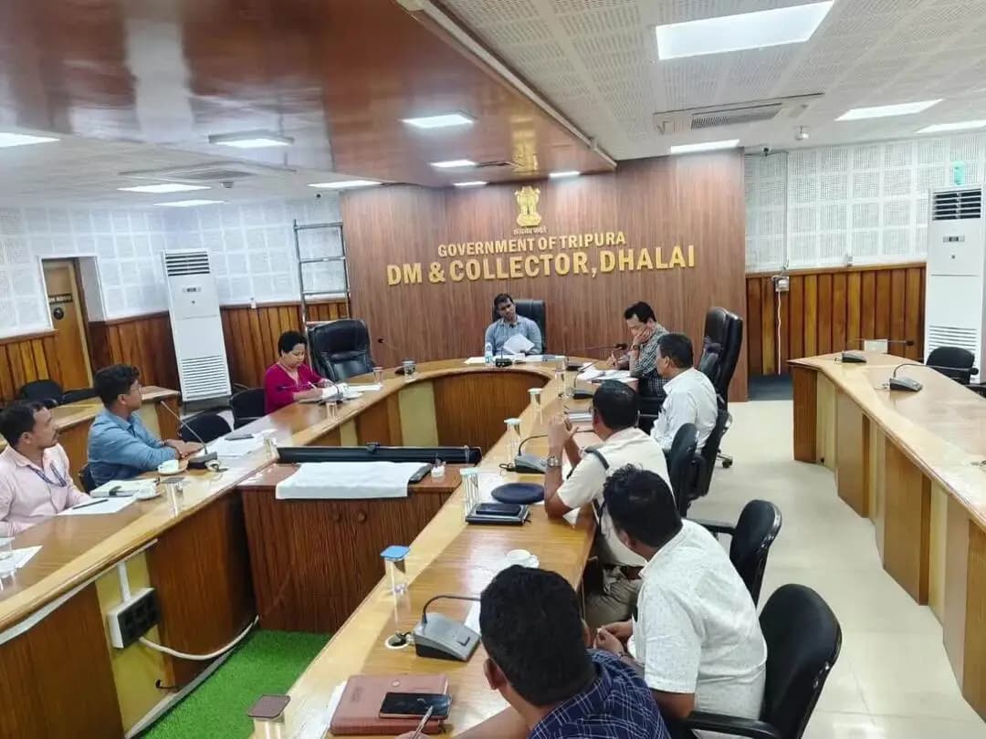 কমলপুর: কমলপুর এলাকায় একটি প্রশাসনিক বৈঠক অনুষ্ঠিত হয়