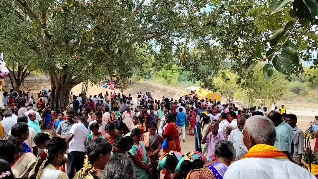 ஆத்தூர்: ஆத்தூர் அருகே பெரியாண்டிச்சி அம்மன் கோவில் முப் பூஜை திருவிழா: திரளான பக்தர்கள் தரிசனம்!