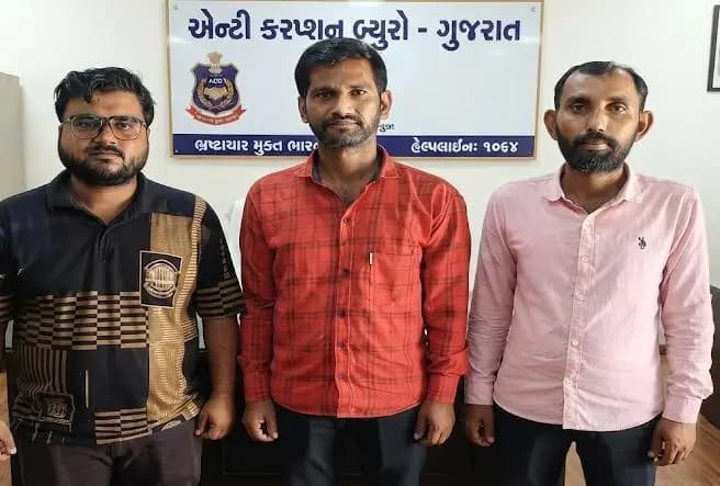 તાલાળા: તાલાલામાં એસીબીનું મોટું ઓપરેશન: તલાટી સહિત 3 લાંચિયા ઝડપાયા