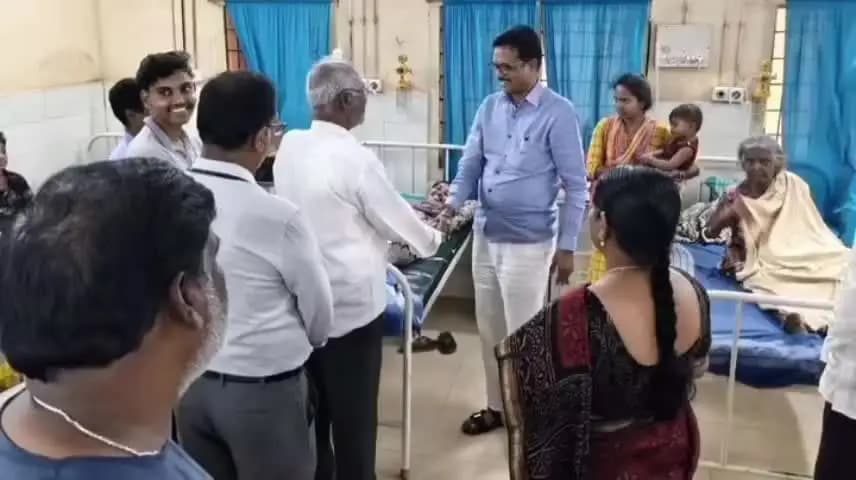 ಸಂಡೂರು: ಸಂಡೂರು ಪಟ್ಟಣದ ತಾಲೂಕು ಸರ್ಕಾರಿ ಆಸ್ಪತ್ರೆಗೆ ಬಳ್ಳಾರಿ ಸಂಸ ಈ ತುಕಾರಾಮ್ ಭೇಟಿ; ಶಾಸಕಿ ಅನ್ನಪೂರ್ಣ ಮಾಹಿತಿ
