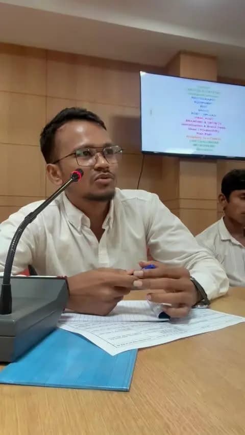 आज बलौदाबाजार कलेक्ट्रेट में आयोजित Influencer & Content Creator Meeting में शामिल होने का अवसर मिला।
इस महत्वपूर्ण बैठक की अध्यक्षता कलेक्टर श्री कुलदीप शर्मा जी द्वारा की गई। बैठक में पुलिस विभाग, स्वास्थ्य विभाग, खाद्य विभाग, महिला एवं बाल विकास विभाग, सोशल एवं साइबर एक्सपर्ट सहित विभिन्न विभागों के वरिष्ठ अधिकारी एवं प्रमुख अधिकारी उपस्थित रहे। #Balodabazar #bhatapara #infulencer