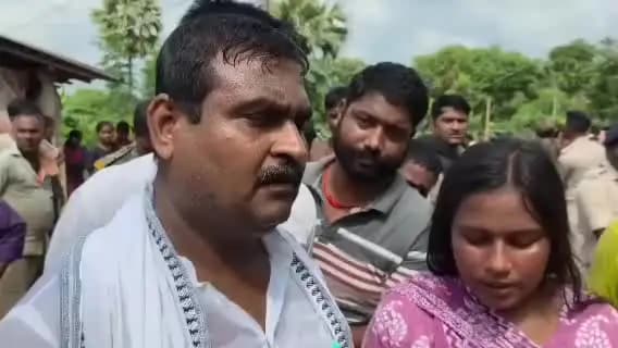 डुमरा: जिला पार्षद के पति बैजनाथ महतो हत्याकांड: पूर्व विधायक सुनील कुशवाहा ने पुलिस कार्रवाई पर उठाए सवाल