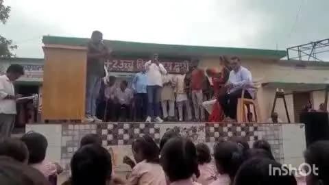 चतरा: उत्क्रमित पल्स टू उच्च विद्यालय द्वारी में नवगठित प्रबंधन समिति सदस्यों को सम्मानित किया गया