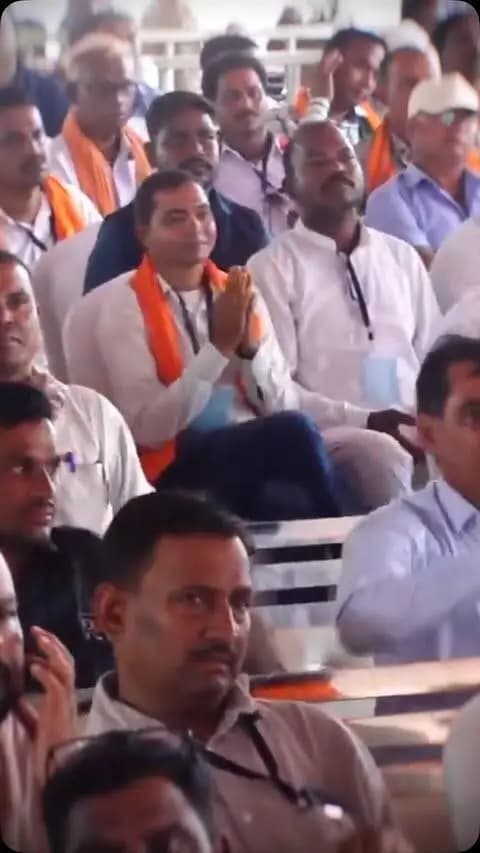 प्रधानमंत्री आवास योजना के 2 लाख हितग्राही परिवारों का अपने पक्के घर का सपना साकार हुआ। खुशियों की चाबी सौंपकर उन्हें नए घर में गृह प्रवेश कराया गया। सभी हितग्राही परिवारों को हार्दिक बधाई एवं शुभकामनाएं।
श्री विष्णु देव साय
मुख्यमंत्री, छत्तीसगढ़