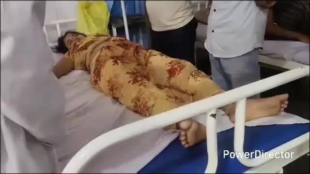 कर्वी: कर्वी के नई दुनिया में गृह कलह से तंग आकर महिला ने खाया फिनायल, हालत बिगड़ी, जिला अस्पताल में कराया गया भर्ती