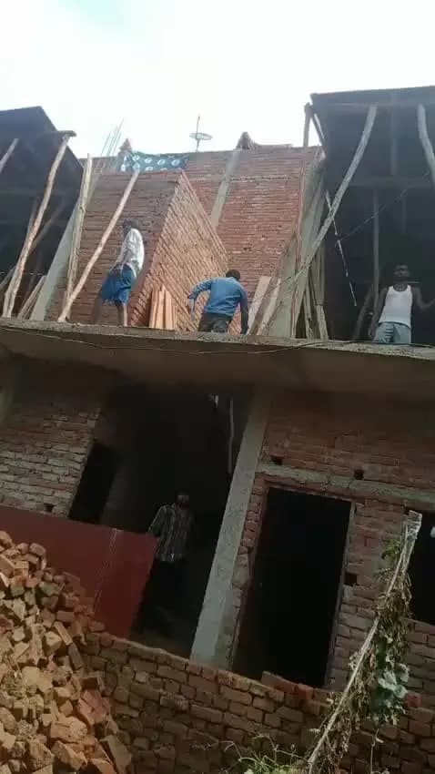 जमीन विवाद। है। चंद्रावतीदेवी का। भूमिअधिग्रहण करने की कोशिश। दबंगई द्वारा। अनिल कुमार। सोना खान। बस आप लोगों हाथ ज