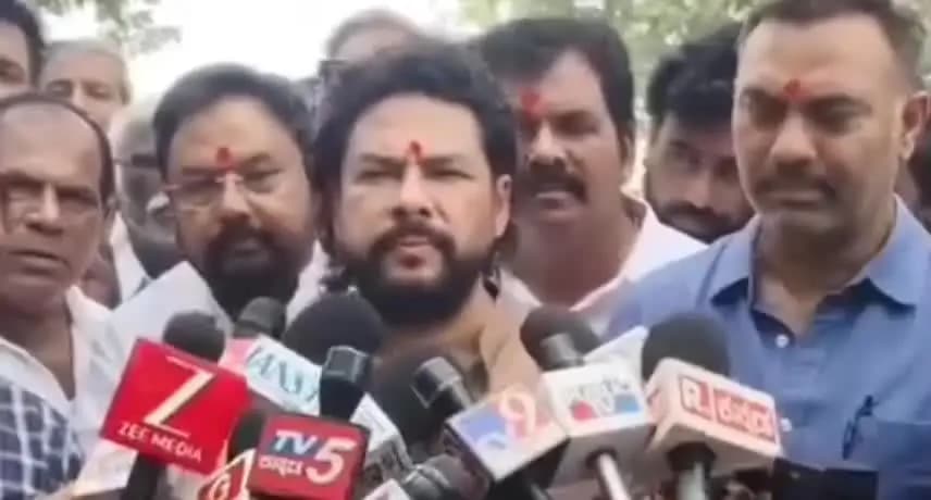 ಬಳ್ಳಾರಿ: ಬಿಜೆಪಿಯವರಿಗೆ ಕೊಬ್ಬು ಹೆಚ್ಚಾಗಿತ್ತು, ಅದಕ್ಕೇ ಪಾದಯಾತ್ರೆ ;ಮಾಜಿ ಸಚಿವ ಬಿ.ನಾಗೇಂದ್ರ ಪ್ರತಿಕ್ರಿಯೆ