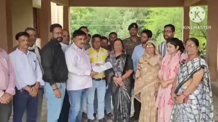 हटा: हटा विधायक को लिपिक कर्मचारियों ने CPCT अनिवार्यता खत्म करने सहित 8 सूत्रीय मांगों का ज्ञापन सौंपा