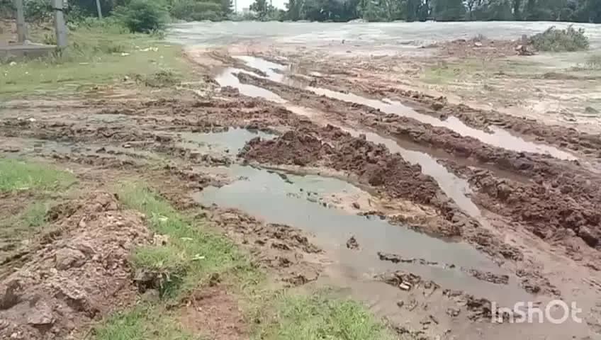 ನಂಜನಗೂಡು: ತಾಂಡವಪುರ ಸ್ಮಶಾನಕ್ಕೆ ಹಳ್ಳಿಮನೆ ಹೋಟೆಲ್, ಕೊಳಚೆ ನೀರು: ಗ್ರಾಮಸ್ಥರ ಆಕ್ರೋಶ