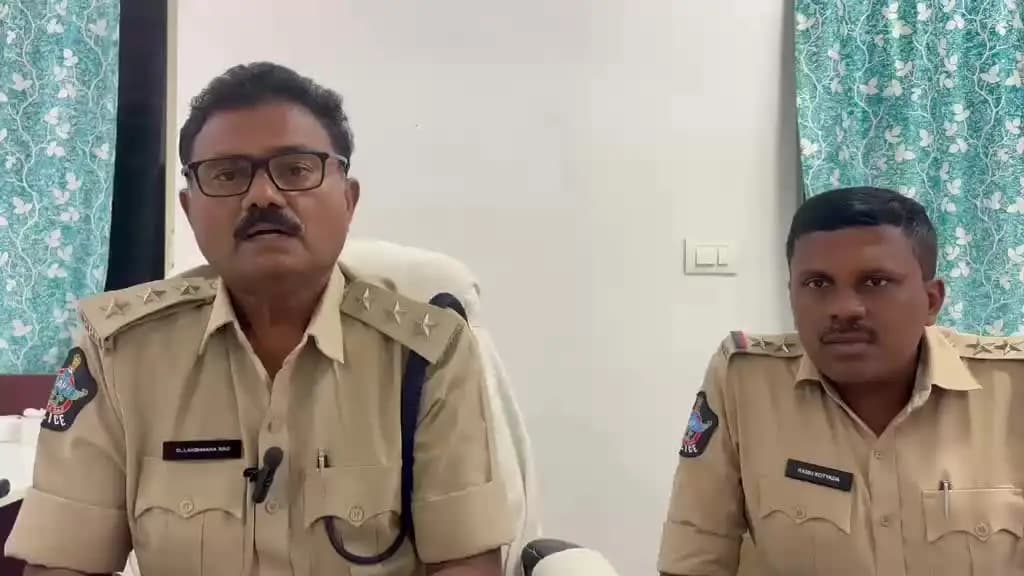 టెక్కలి: టెక్కలి నియోజకవర్గం లో గణేష్ మండపాలకు అనుమతులు తప్పనిసరి: డి.ఎస్.పి లక్షణ రావు