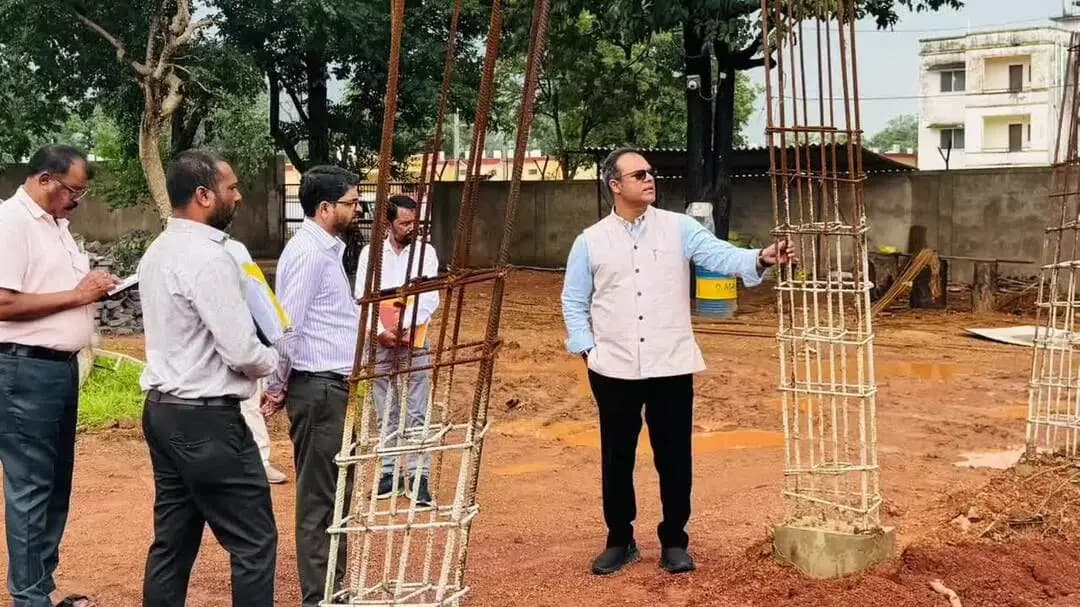 दुर्गुकोंदल: दुर्गूकोंदल में निर्माण कार्य में गुणवत्ता की कमी, कलेक्टर ने दिए कारण बताओ नोटिस जारी करने के निर्देश