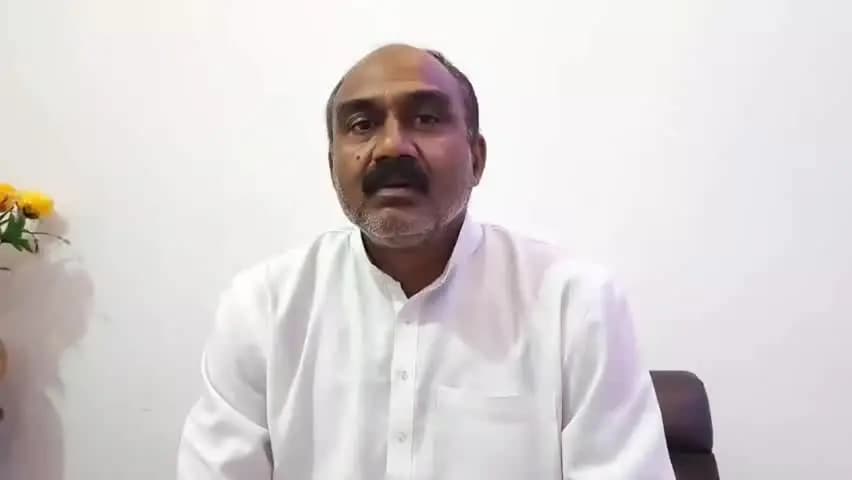 लोहरदगा: भानु प्रताप शाही के आरोप पर भड़के इंटक अध्यक्ष आलोक साहू, बोले- सांसद की ईमानदारी पर सवाल उठाना बर्दाश्त नहीं।