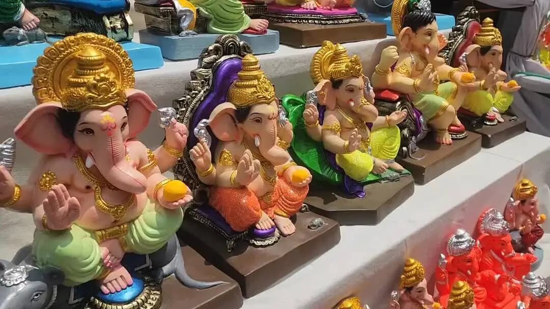 ग्यारसपुर: ग्यारसपुर में गणेश उत्सव की रौनक, सजने लगीं बप्पा की प्रतिमाओं और पूजा सामग्री की दुकानें