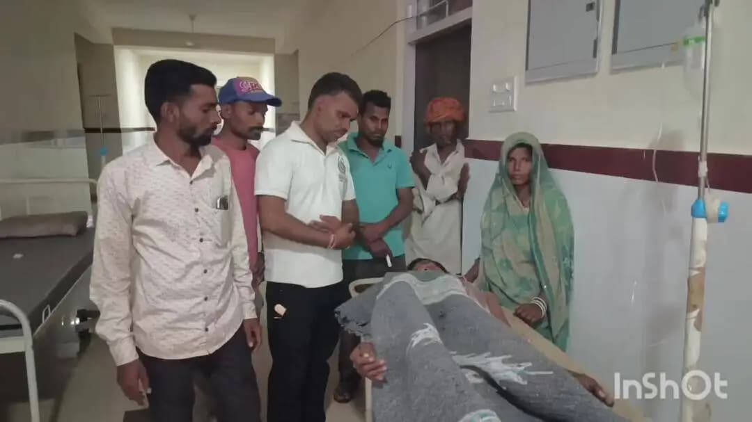 प्रतापगढ़: धन्यारुड़ी में खेत पर काम कर रहे युवक पर गिरी आकाशीय बिजली, गंभीर रूप से घायल