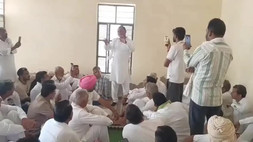 रावतसर: रावतसर में किसान मजदूर व्यापारी संघर्ष समिति की बैठक आयोजित हुई