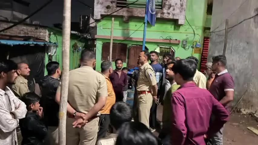 सोनकच्छ: सोनकच्छ की पीपलरावा पुलिस ने 'संवाद से विश्वास, जागरूकता से सुरक्षा' विषय पर की जनचौपाल