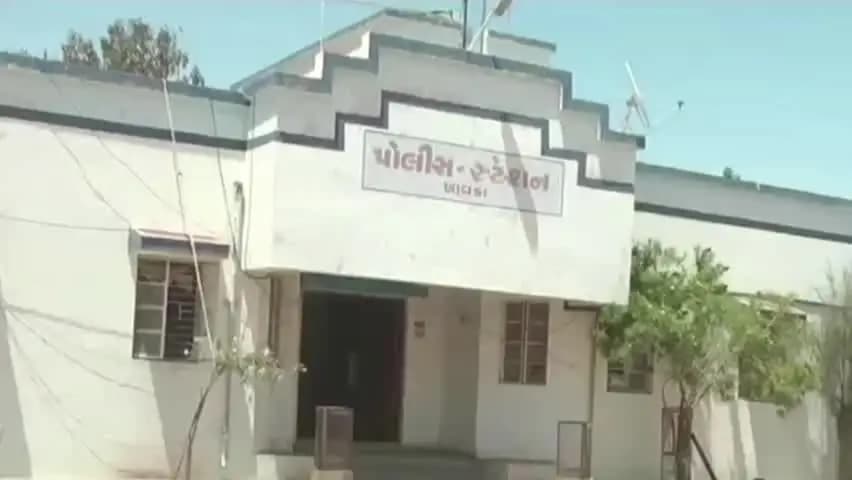 ભુજ: મીસરીયાડોમાં જુગાર રમતા ૬ શખ્સ પકડાયા
