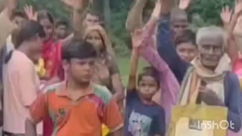 सोरांव: मऊआइमा इलाके के दामोदर पुर गांव में राशन न देने का आरोप, थाना दिवस पर की गई शिकायत