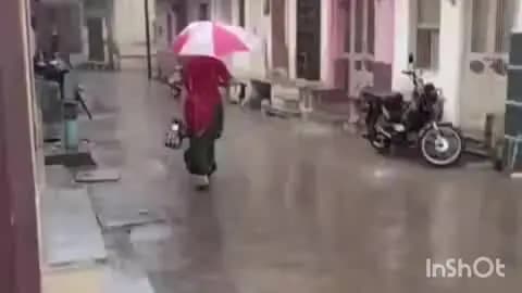 सिरोही: डेढ़ महीने बाद सिरोही में झमाझम बारिश, सड़कों पर पानी भरा