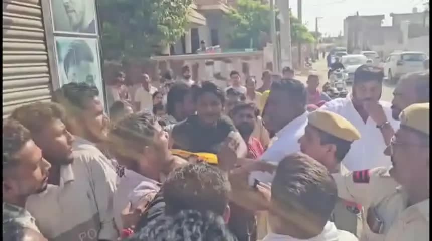 हनुमानगढ़: जंक्शन के वार्ड 59 मतदान केंद्र पर युवक पर ईंट से हमला, निर्दलीय प्रत्याशी सहित 4 जनों पर मुकदमा दर्ज